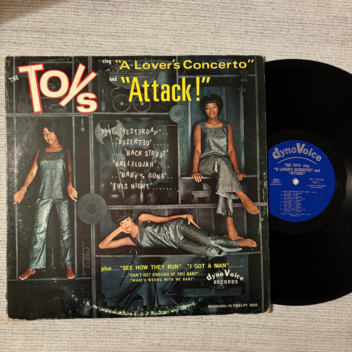 The Toys Sing "A Lover's Concerto"