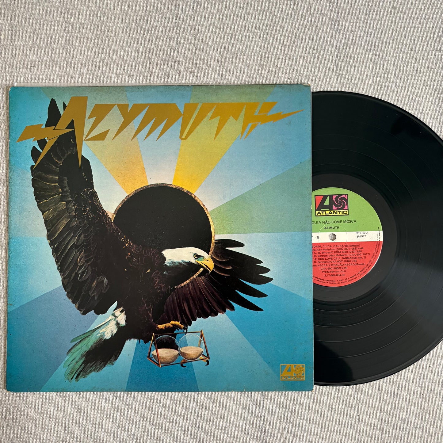Azymuth – Águia Não Come Mosca