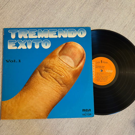 Tremendo Exito Vol 1.